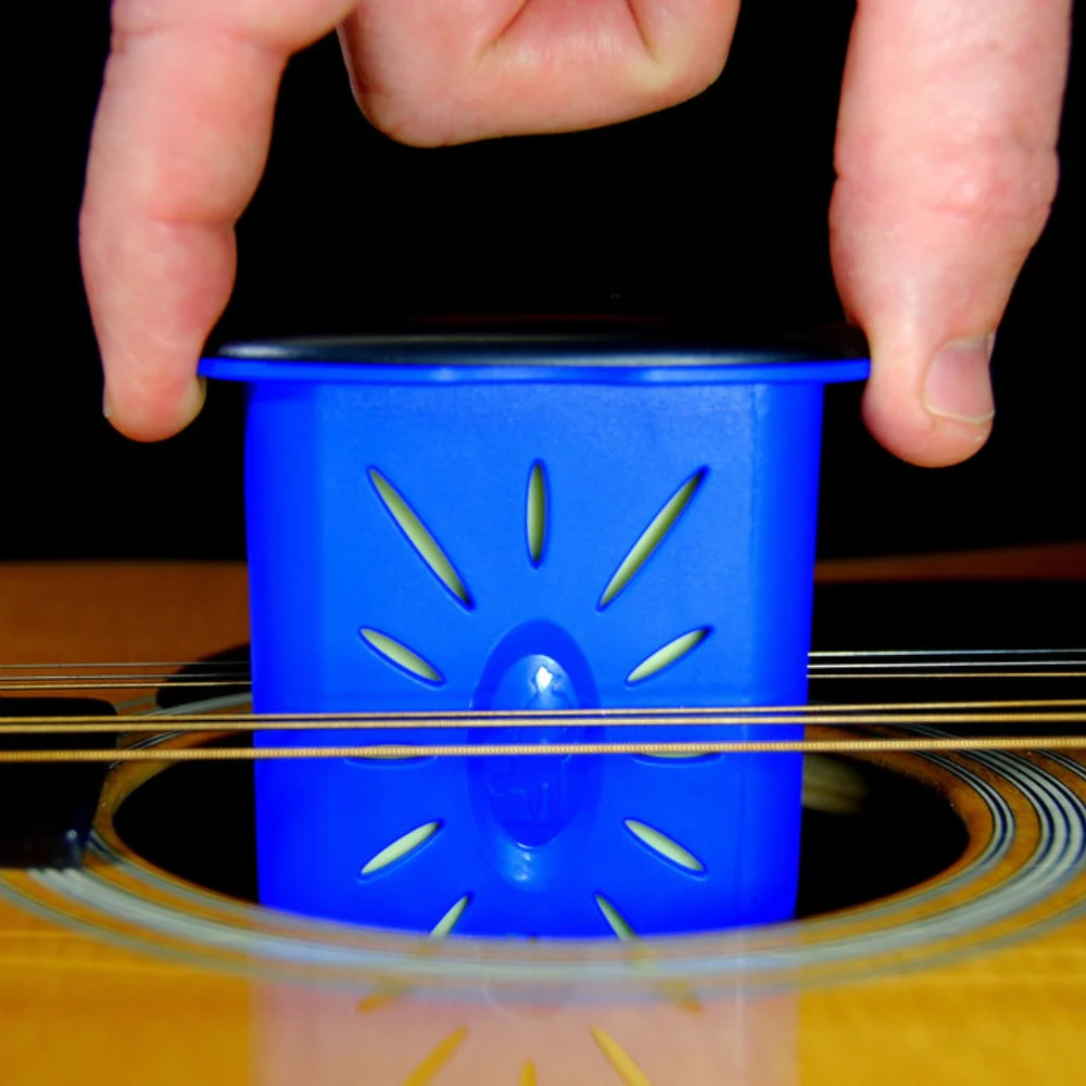 Music Nomad MN300 Acoustic Soundhole Humidifier - Image 2