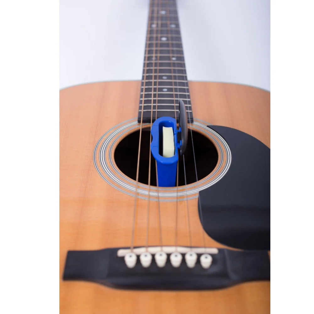 Music Nomad MN300 Acoustic Soundhole Humidifier - Image 5